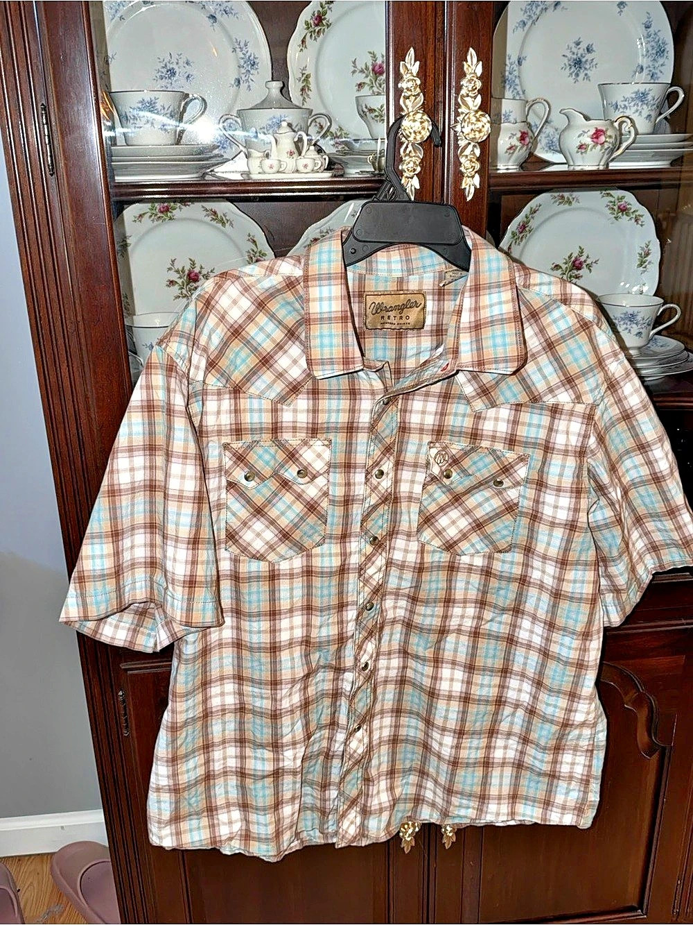 Men’s Wrangler Retro Plaid Short Sleeve Shirt in Brown & Blue